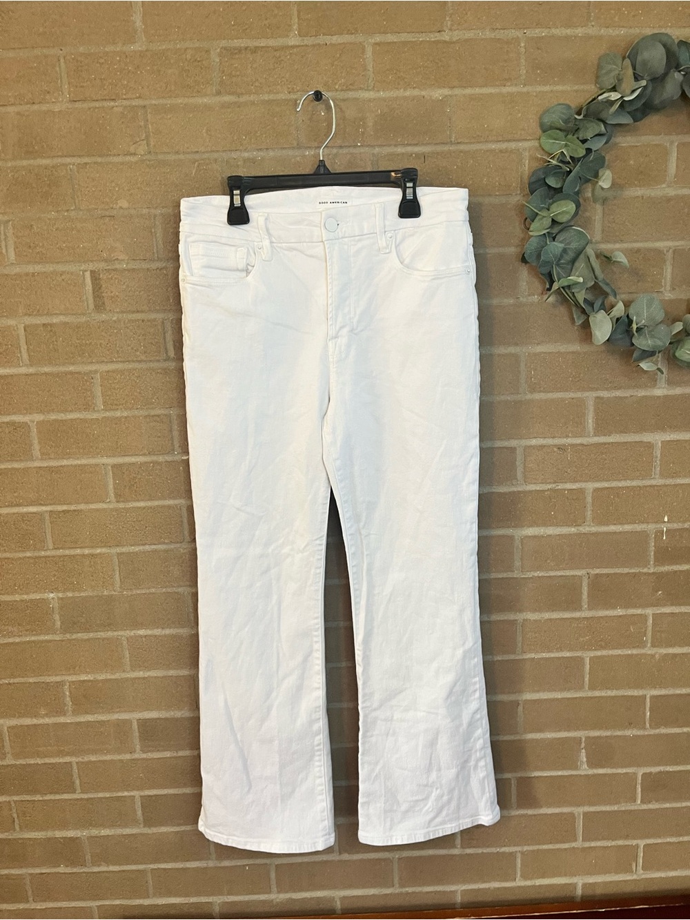 Good American White Ankle Crop Jeans